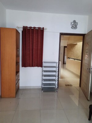 Room in 1 BHK Apartment at Magarpatta Annex, Hadapsar – for Rent