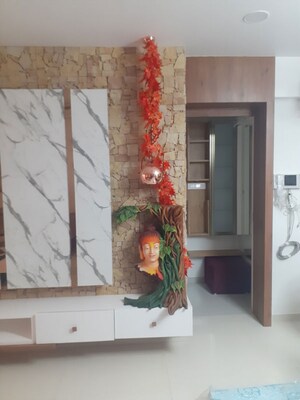 Furnished Amenities in 3 BHK Apartment at Solitaire Residency, Pimple Saudagar – for Rent