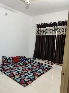 3 BHK + Pooja Room,Extra Room Apartment For Rent in Solitaire Residency