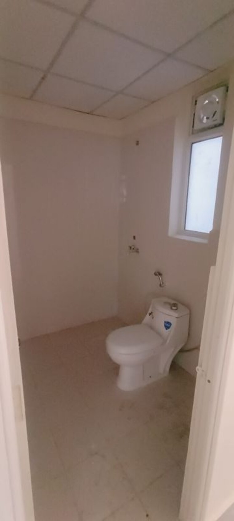 Bathroom, pyramid-midtown 2 Bedroom 800 Sq.Ft. Apartment In Sector 59 Gurgaon 10332576