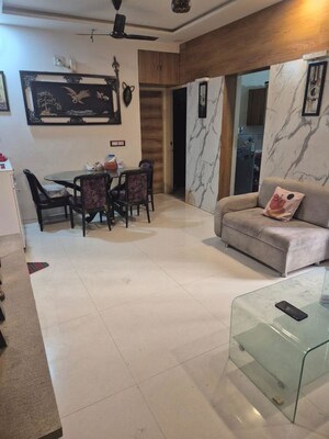 Team Area in 2 BHK Apartment at Makarba – for Sale