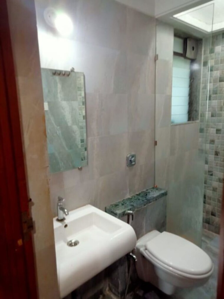 Bathroom, paradise-sai-spring 2 Bedroom 1075 Sq.Ft. Apartment In Kharghar Sector 35g Navi Mumbai 10332600