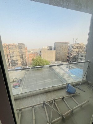 Balcony in 3 BHK Builder Floor at Sector 73 – for Rent