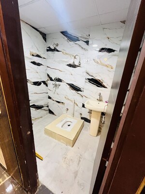 Washroom in 3 BHK Builder Floor at Sector 73 – for Rent