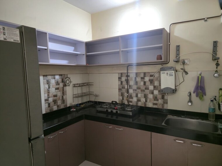 Kitchen, kasarvadavali 2 Bedroom 700 Sq.Ft. Apartment In Kasarvadavali Thane 10332606