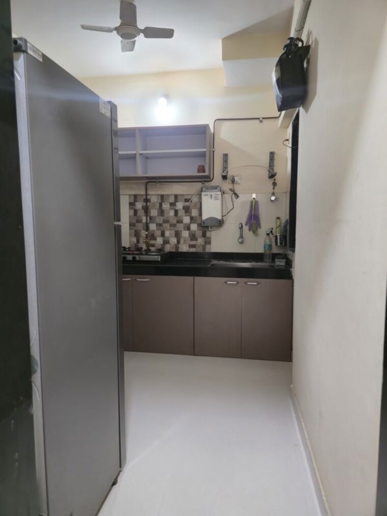 Kitchen, kasarvadavali 2 Bedroom 700 Sq.Ft. Apartment In Kasarvadavali Thane 10332606