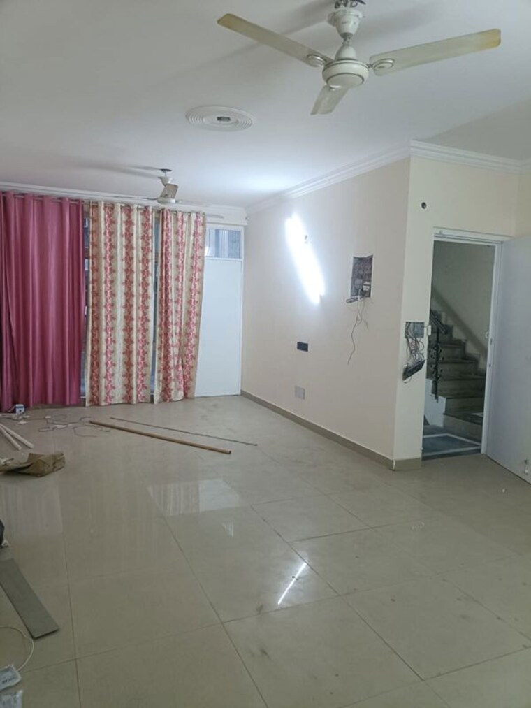 Room, orchid-island 3 Bedroom 1550 Sq.Ft. Builder Floor In Sector 51 Gurgaon 10332626