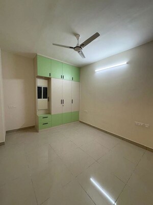 Room in 3 BHK Apartment at TVS Emerald Jardin, Singasandra – for Rent