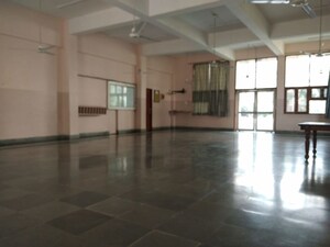 Room in 3 BHK Builder Floor at Hong Kong Bazaar, Sector 57 – for Rent