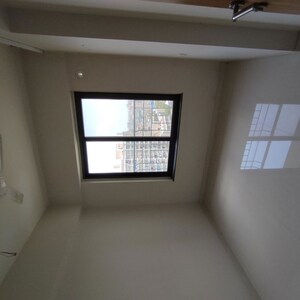 Bedroom in 2.5 BHK Builder Floor at Borivali East – for Rent