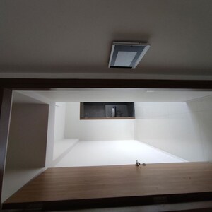 Room in 2.5 BHK Builder Floor at Borivali East – for Rent