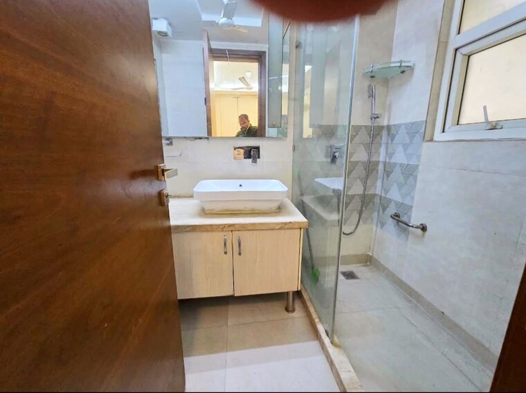 Bathroom, greater kailash i 3 Bedroom 2000 Sq.Ft. Builder Floor In Greater Kailash I Delhi 9923865
