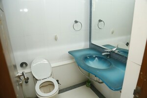 Bathroom in 2 BHK Apartment at Celestia Heights, Malad West – for Rent