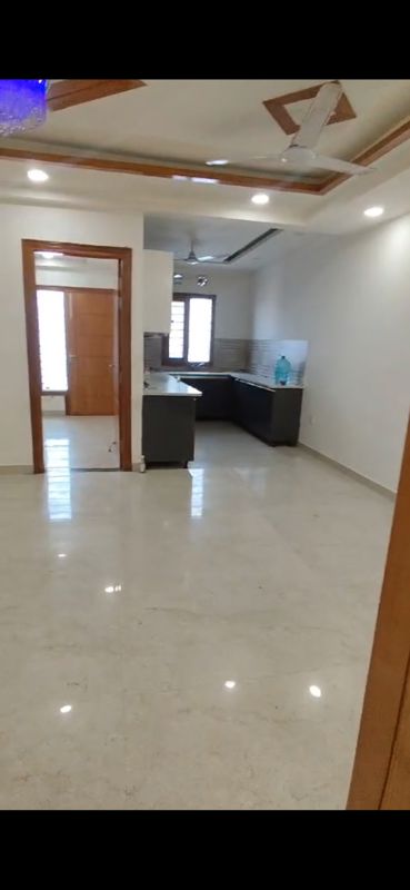 2 BHK + Pooja Room 125 Sq.Yd. Builder Floor in RPS Palm Drive