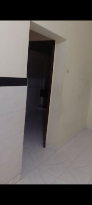 Furnished Amenities in 1 BHK Apartment at Kurla West – for Rent