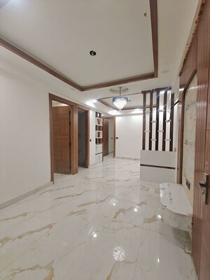  Apartment For Sale in Sector 73