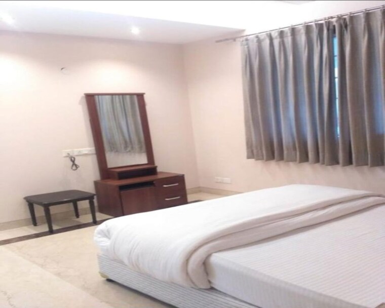 Bedroom, green park extension 3 Bedroom 3250 Sq.Ft. Builder Floor In Green Park Extension Delhi 10332701