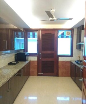 Kitchen/pantry in 3 BHK Builder Floor at Green Park Extension – for Rent