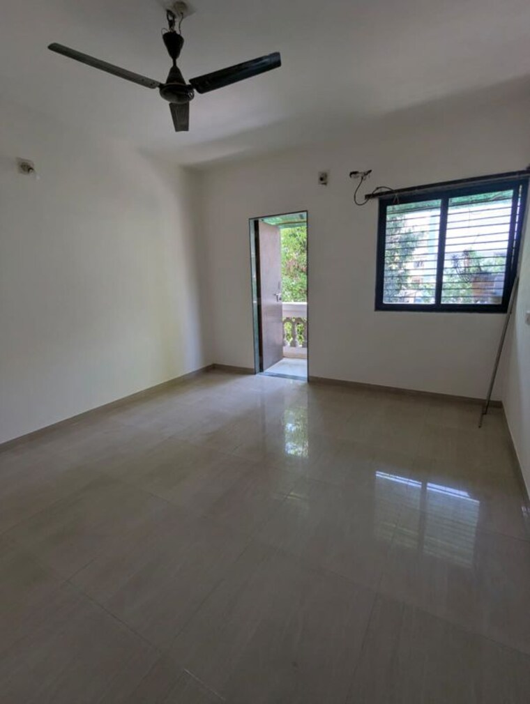 Room, satellite 3 Bedroom 1800 Sq.Ft. Independent House In Satellite Ahmedabad 10332735