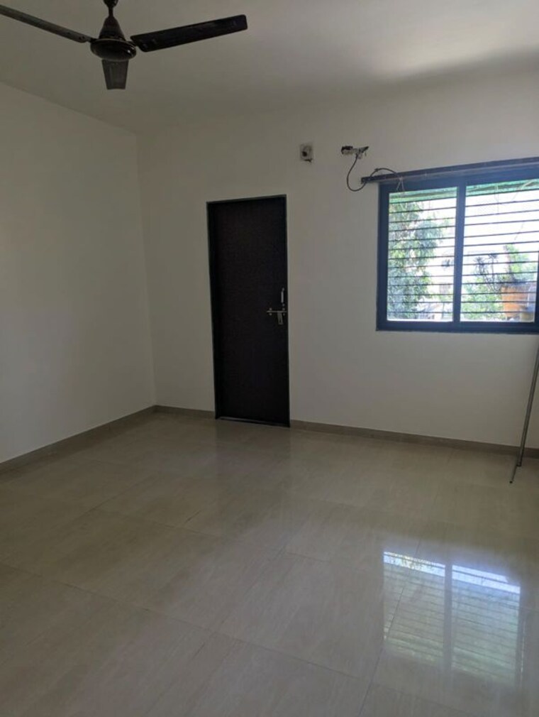 Room, satellite 3 Bedroom 1800 Sq.Ft. Independent House In Satellite Ahmedabad 10332735