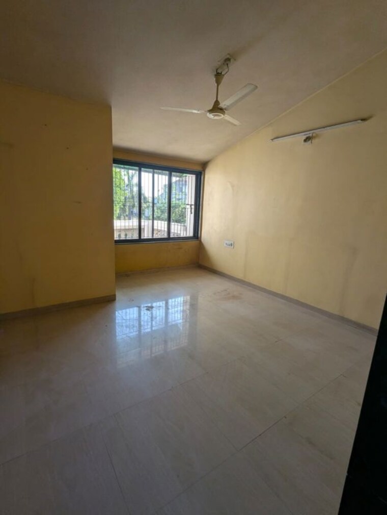 Room, satellite 3 Bedroom 1800 Sq.Ft. Independent House In Satellite Ahmedabad 10332735