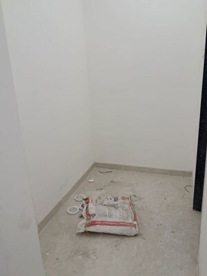 Room in 2 BHK Apartment at Shekhar NB Towers, Moshi – for Rent