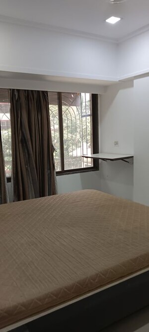 Bedroom in 2 BHK Apartment at Garden View Andheri West, Andheri West – for Rent