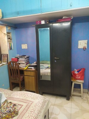 Bedroom in 2 BHK Apartment at Kurla – for Rent