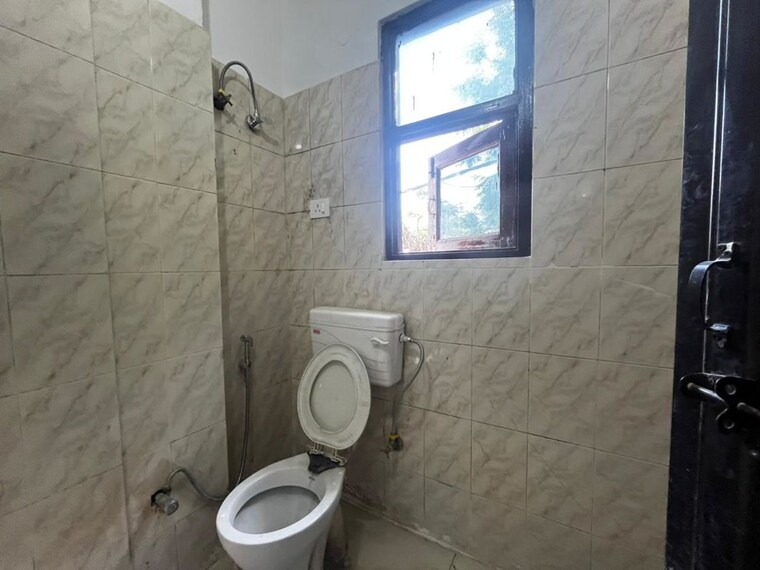 Bathroom, saket 1 Bedroom 500 Sq.Ft. Builder Floor In Saket Delhi 10332802