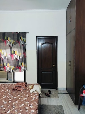 Living Room in 6+ BHK Apartment at Sector 55 – for Sale