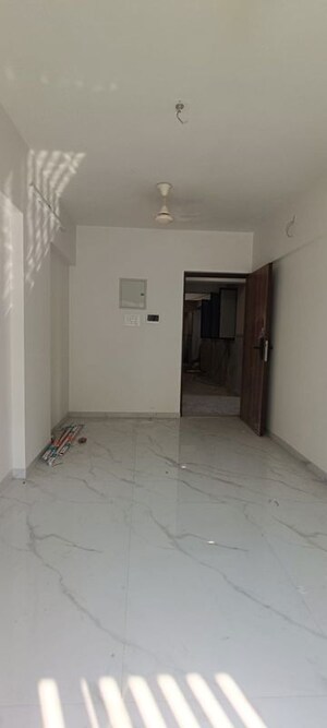 Room in 1 BHK Apartment at Silver Apartments, Santacruz East – for Rent