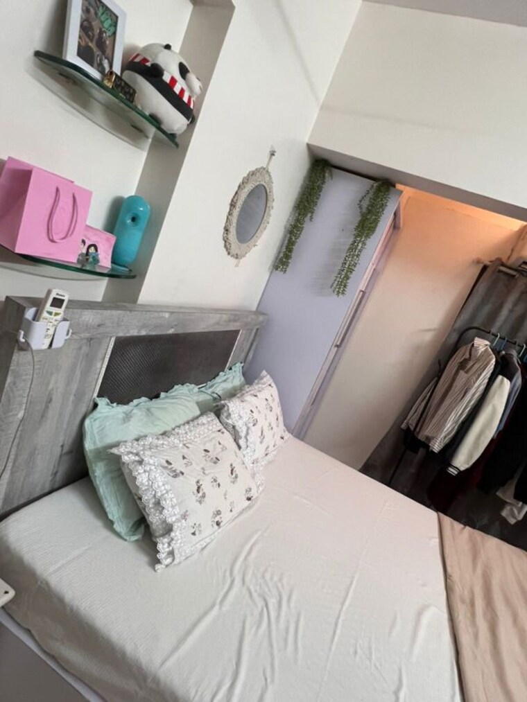 Bedroom, versova-denzil-chs 2 Bedroom 700 Sq.Ft. Apartment In Andheri West Mumbai 10332849