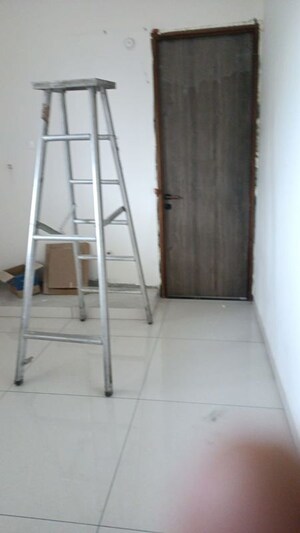 Room in 3 BHK Apartment at Candeur Crescent, Serilingampally – for Sale