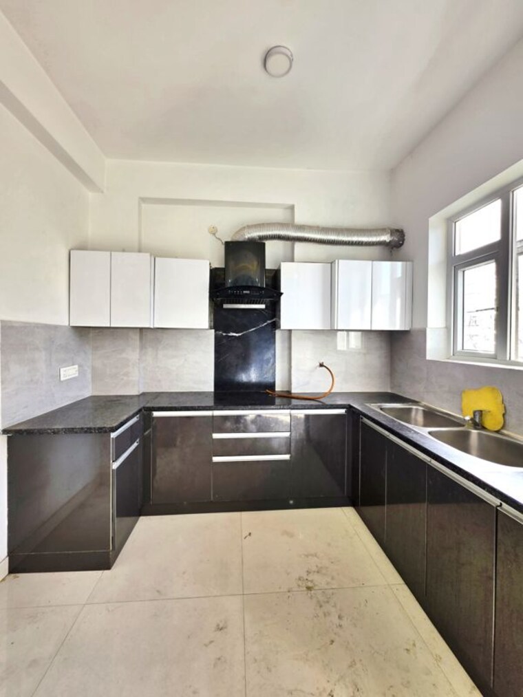 Kitchen, shiva-motia-huys 2 Bedroom 1300 Sq.Ft. Apartment In Pir Machalla Zirakpur 10332870