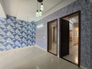 Building Lobby in 2 BHK Apartment at Shiva Motia Huys, Pir Machalla – for Sale