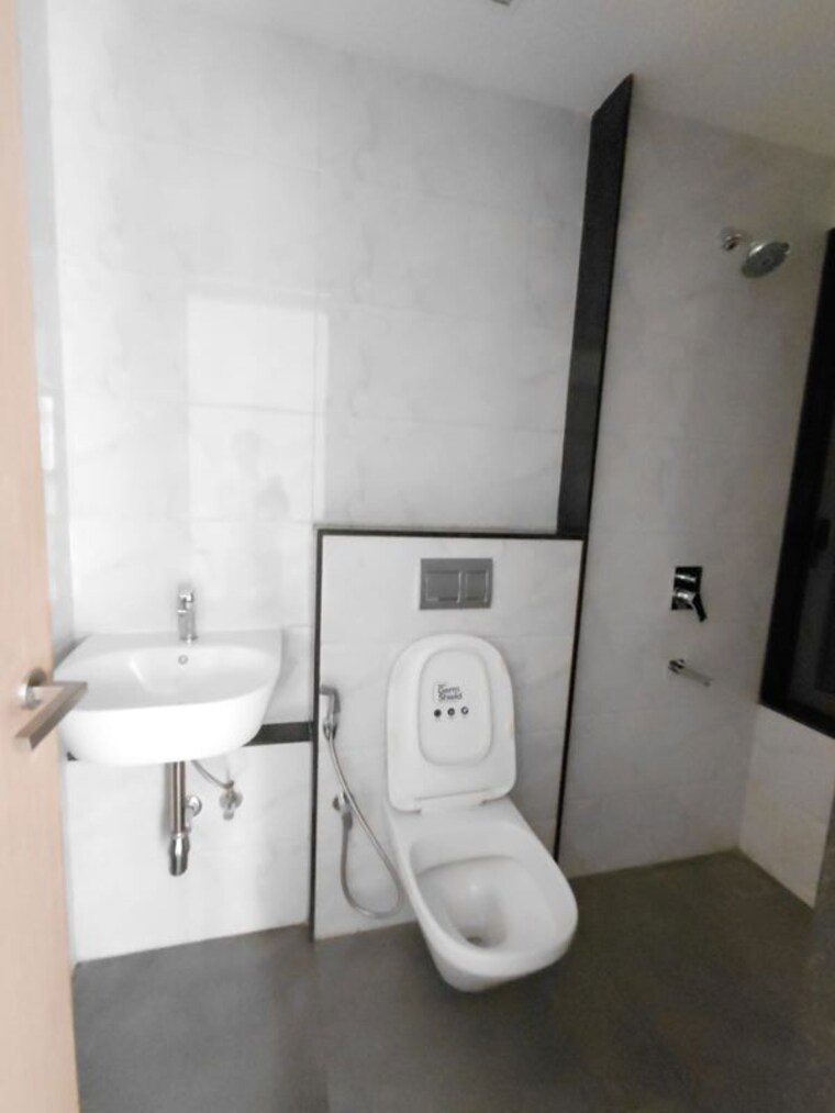 Bathroom, lodha-vista 2 Bedroom 680 Sq.Ft. Apartment In Lower Parel Mumbai 10332882