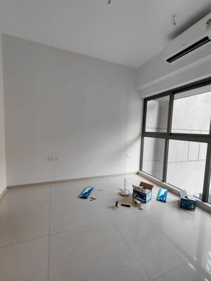 Room in 2 BHK Apartment at Lodha Vista, Lower Parel – for Rent