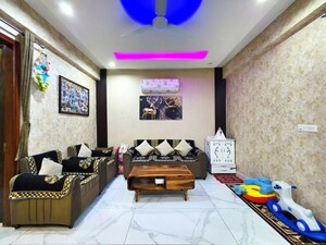 3 BHK Apartment For Sale in Prem Apartment, Pir Machalla