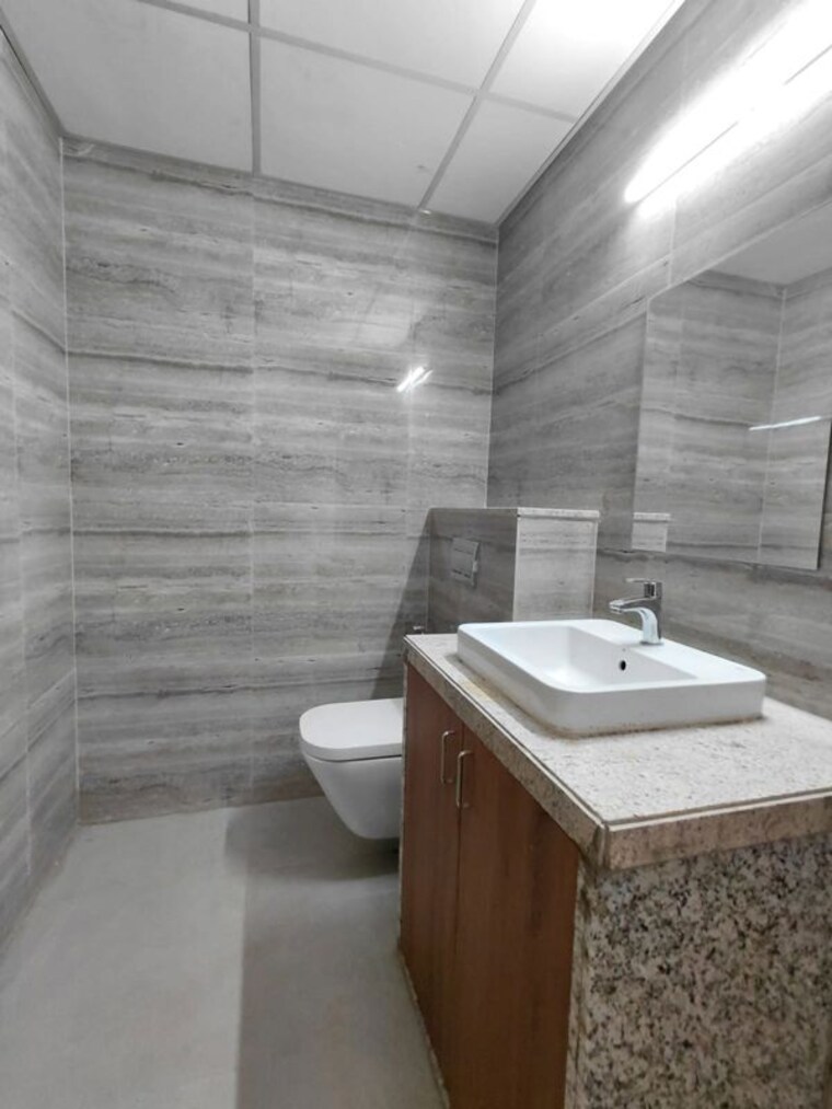 Bathroom, runwal-nirvana 3 Bedroom 1100 Sq.Ft. Apartment In Parel Mumbai 10332892