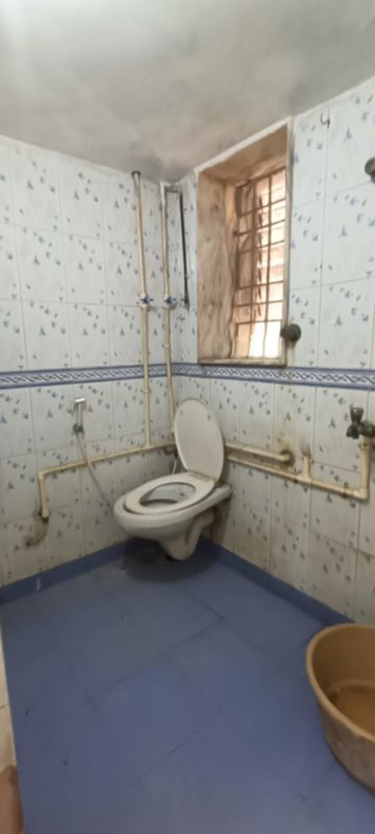 Bathroom, sagar-avenue 2 Bedroom 900 Sq.Ft. Apartment In Santacruz East Mumbai 10332951