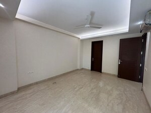 Room in 4 BHK Builder Floor at Greater Kailash I – for Rent