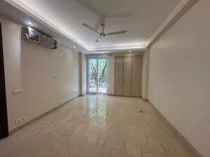 Room in 4 BHK Builder Floor at Greater Kailash I – for Rent