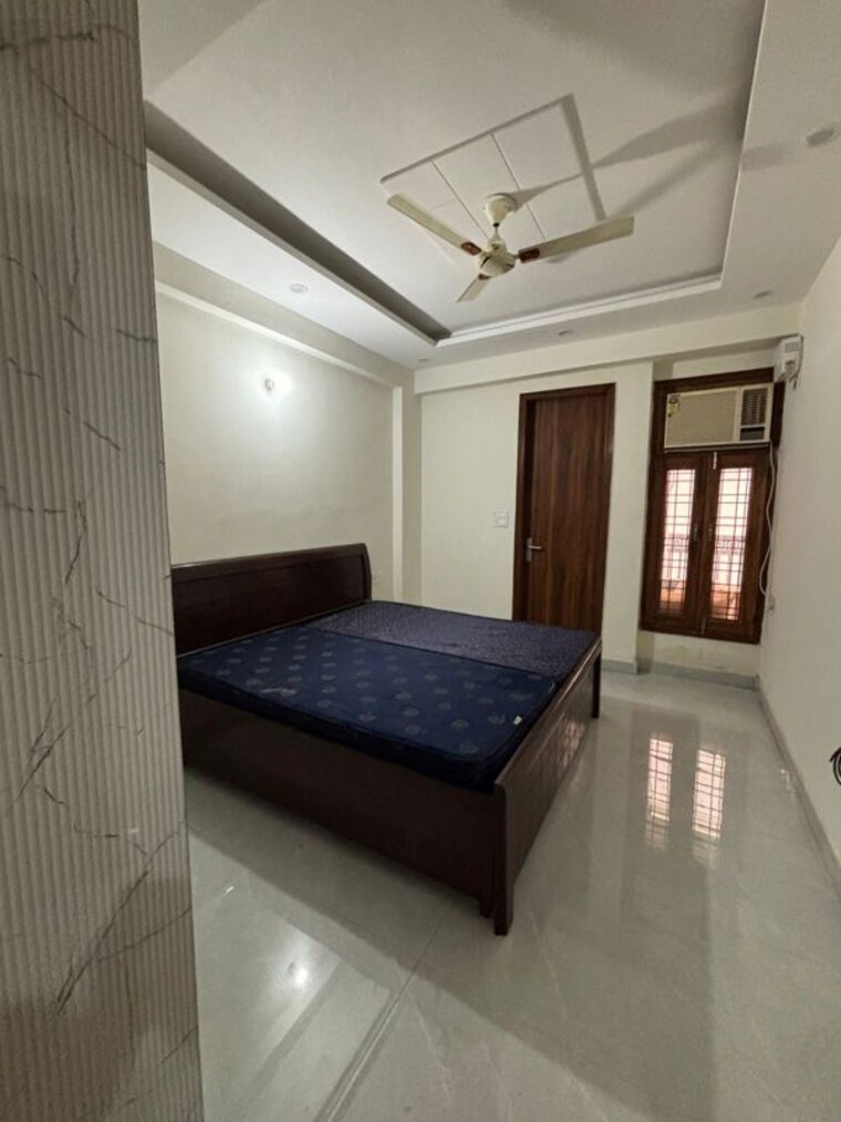 Room, sector 62 2 Bedroom 730 Sq.Ft. Builder Floor In Sector 62 Noida 10332959