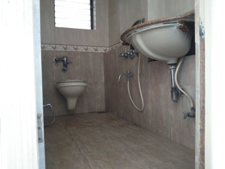 Bathroom, l-t-emerald-isle 2 Bedroom 750 Sq.Ft. Apartment In Powai Mumbai 10332969