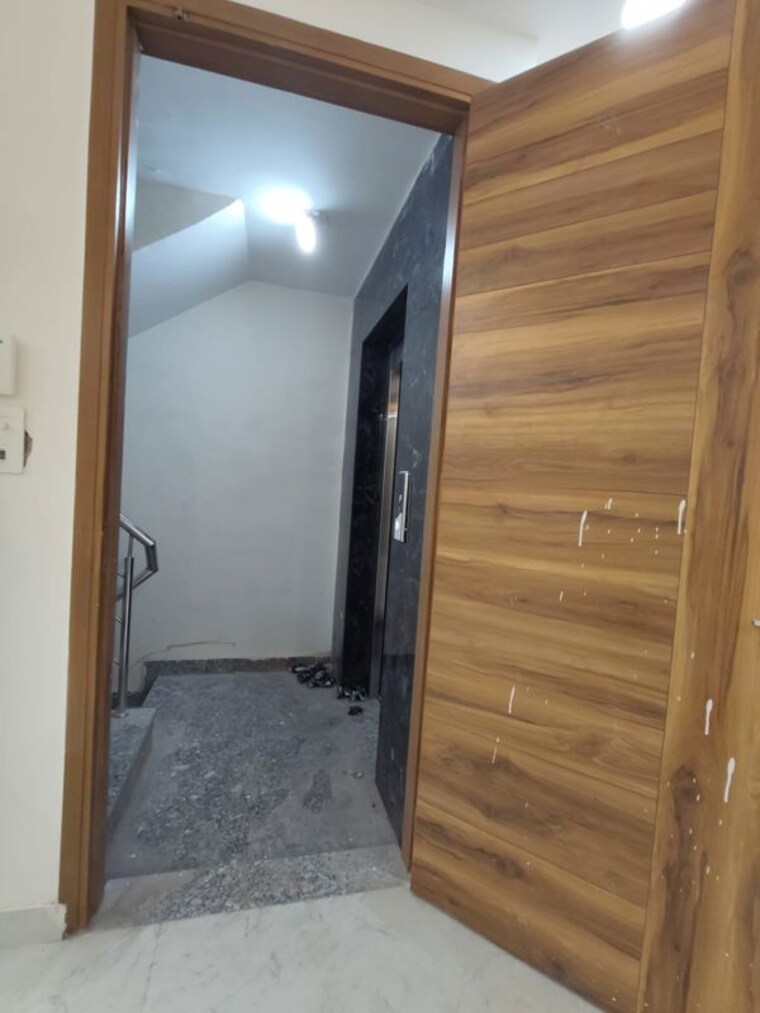 Room, govindpuri 3 Bedroom 908 Sq.Ft. Builder Floor In Govindpuri Delhi 10332975