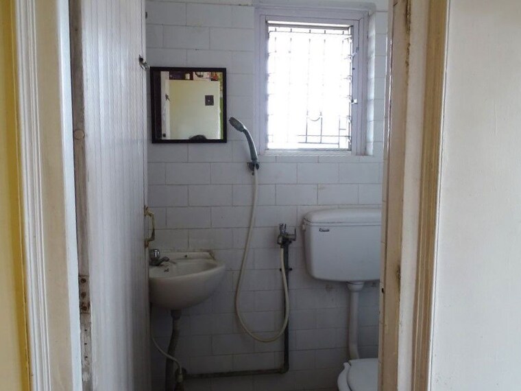 Bathroom, kasba 3 Bedroom 780 Sq.Ft. Apartment In Kasba Kolkata 10332955