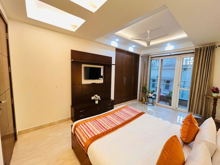 Bedroom, lajpat nagar 4 Bedroom 300 Sq.Yd. Builder Floor In Lajpat Nagar Delhi 10333031