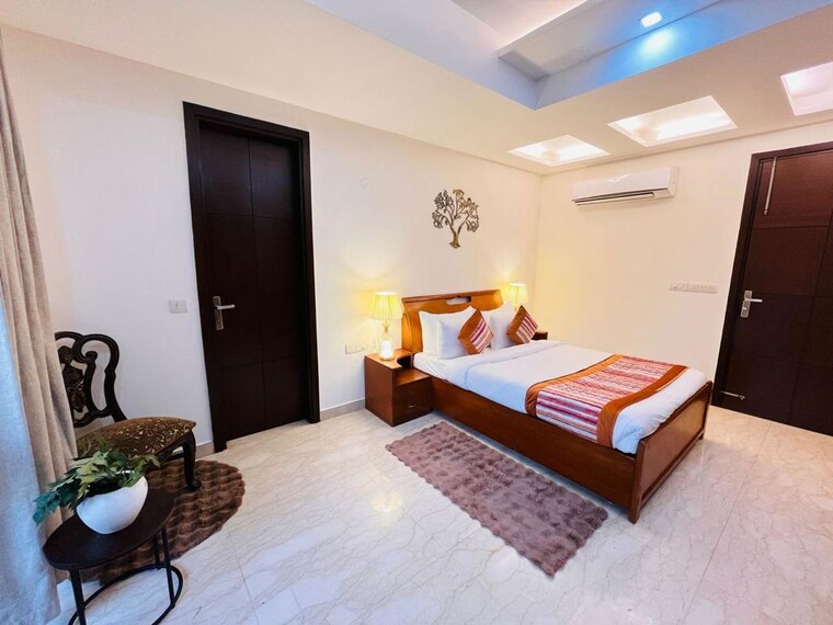 Bedroom, lajpat nagar 4 Bedroom 300 Sq.Yd. Builder Floor In Lajpat Nagar Delhi 10333031