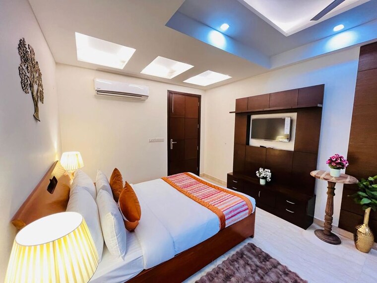 Bedroom, lajpat nagar 4 Bedroom 300 Sq.Yd. Builder Floor In Lajpat Nagar Delhi 10333031