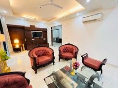 4 BHK + Servant Room Builder Floor For Rent in Lajpat Nagar